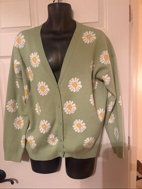 Olive Green Daisy V-Neck Button Cardigan Size xxl